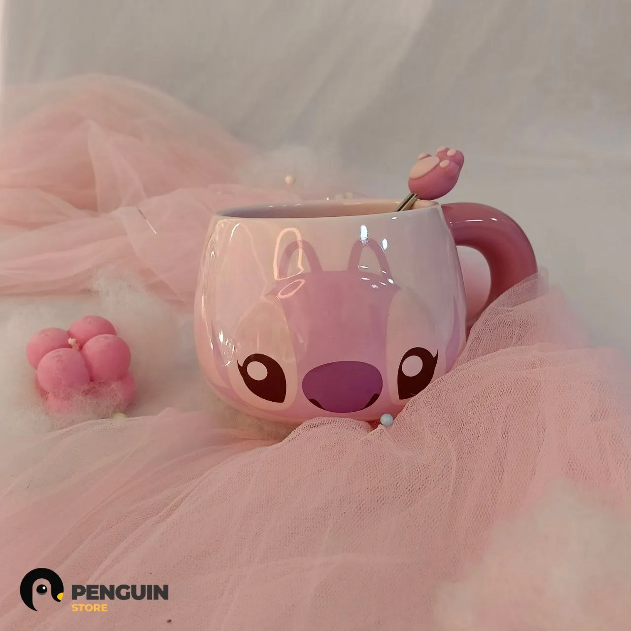 مج "أنجل" (Angel) بـ معلقة الكف (Paw Spoon) - مج سيراميك وردي بـ يد مريحة وتصميم ديزني الرقيق للروقان والدلع 🌸💗☕