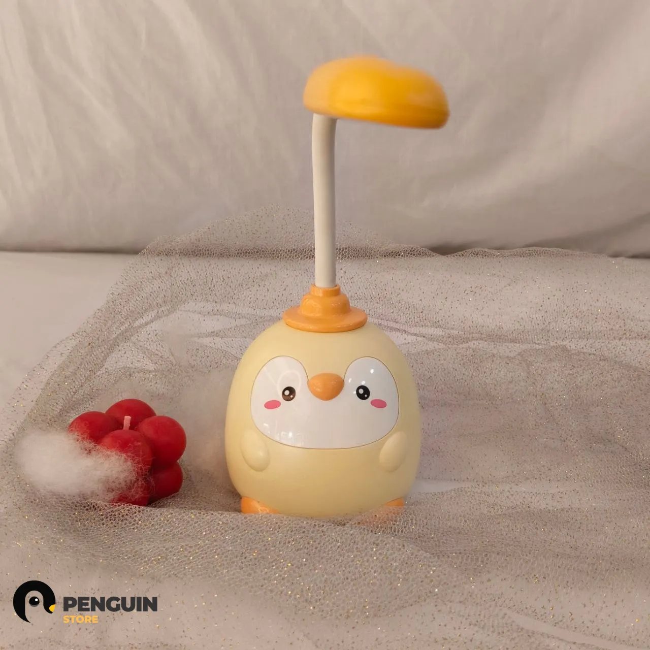 أباجورة "البطريق" الكيوت - نايت لايت أصفر بـ رقبة مرنة وإضاءة LED مريحة للمذاكرة والبرمجة 🐧💛💡